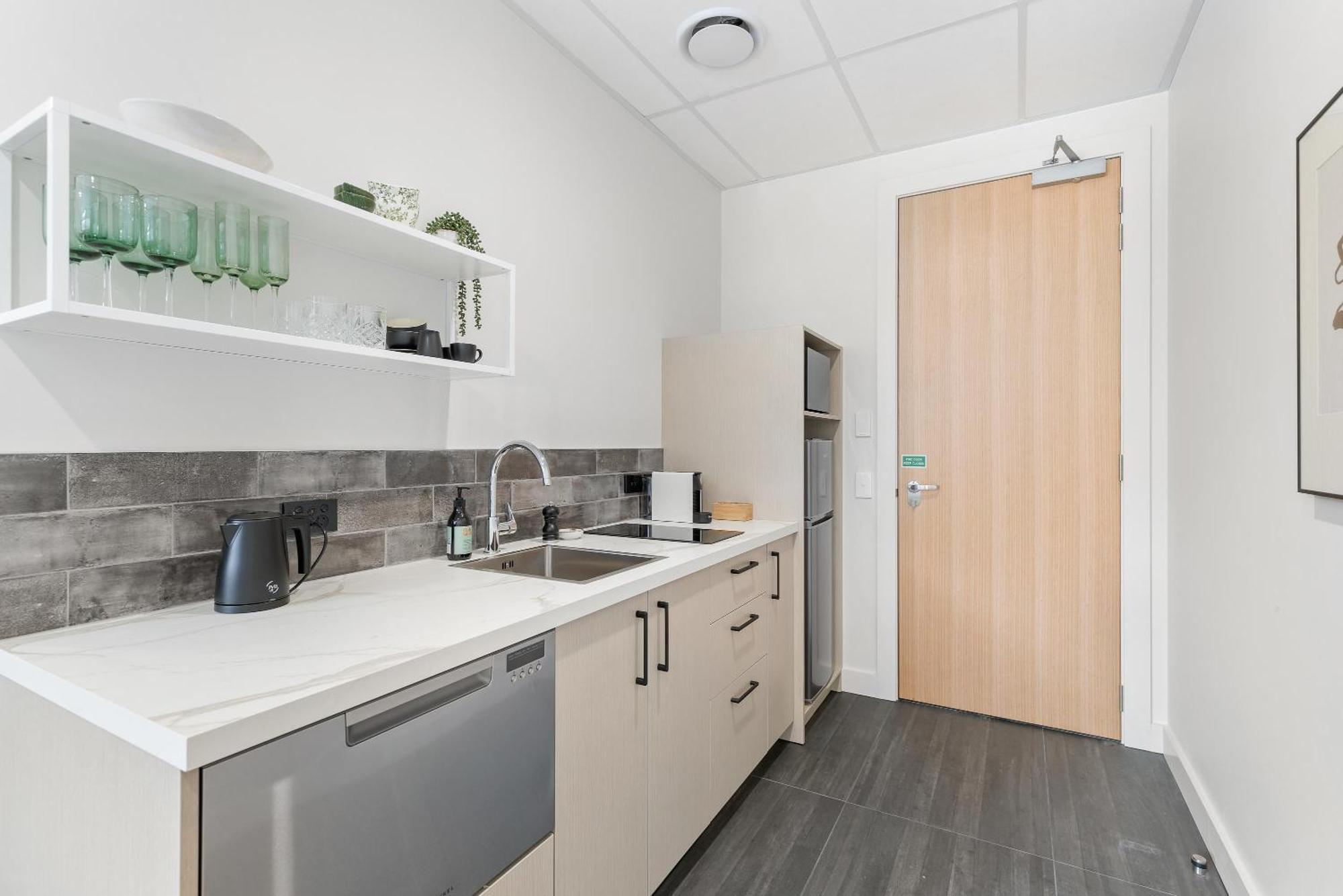 12Th Avenue Suites Квінстаун Екстер'єр фото