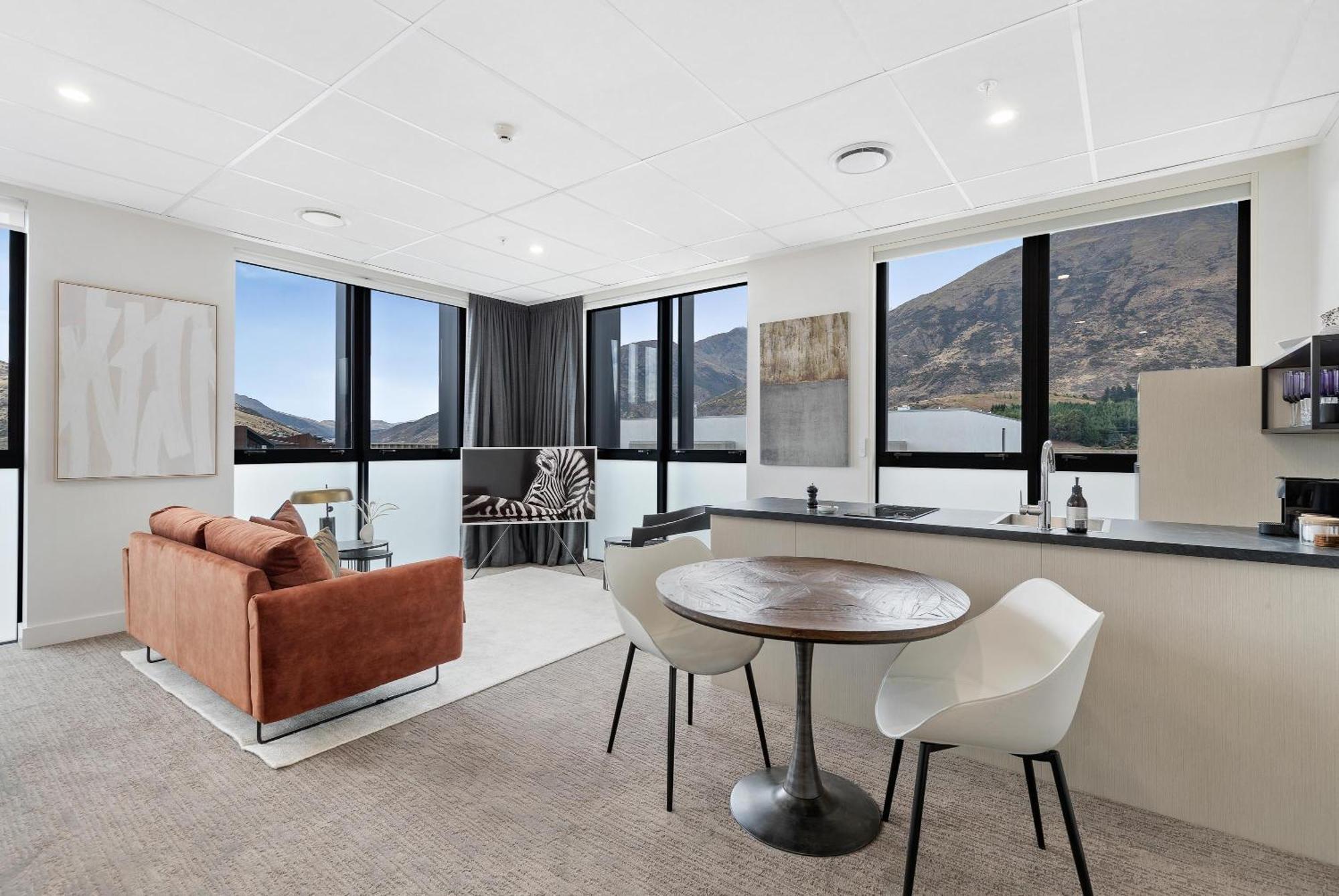 12Th Avenue Suites Квінстаун Екстер'єр фото